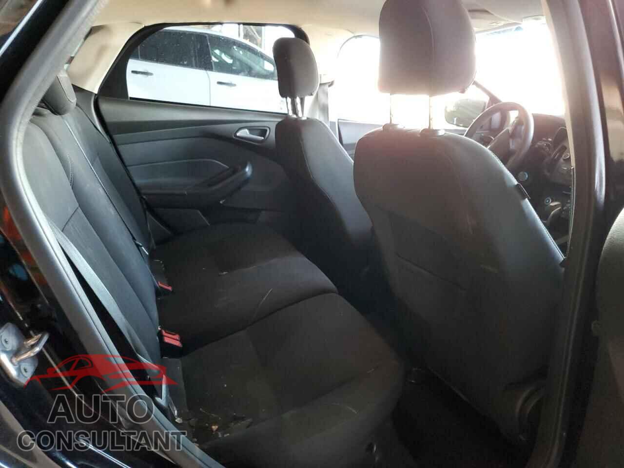 FORD FOCUS 2016 - 1FADP3K21GL395754