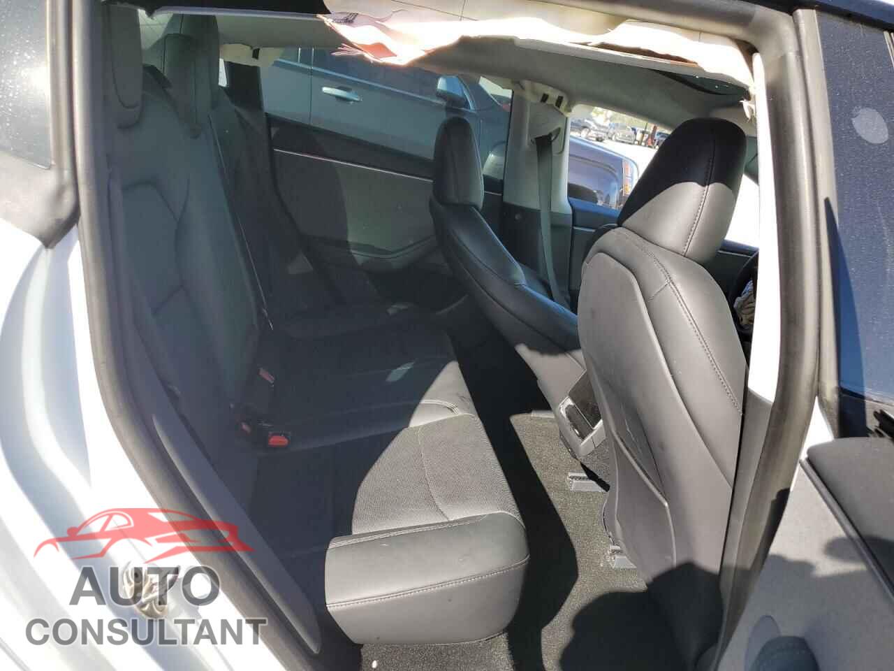 TESLA MODEL 3 2024 - 5YJ3E1EA8RF756468