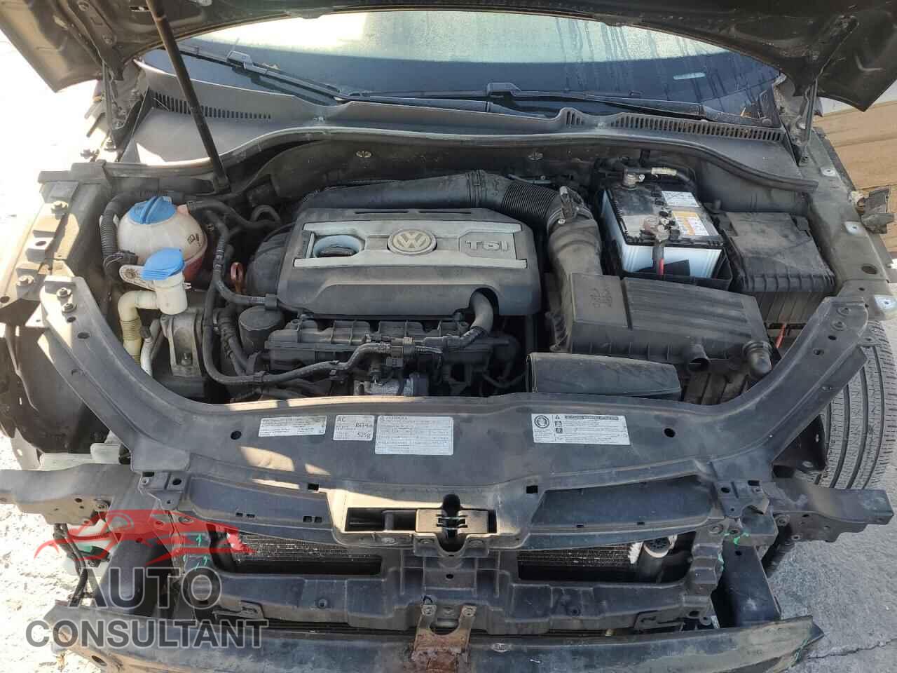 VOLKSWAGEN EOS 2012 - WVWBW7AH4CV004094