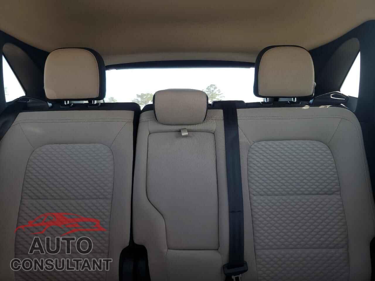 FORD ESCAPE 2020 - 1FMCU0G68LUA23062