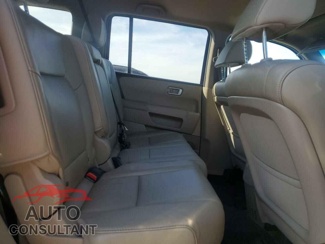 HONDA PILOT 2013 - 5FNYF4H59DB076347