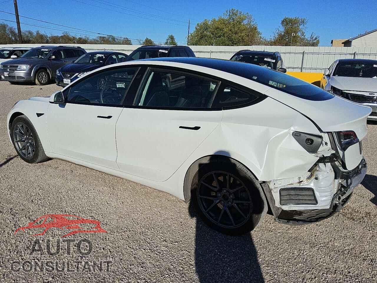 TESLA MODEL 3 2022 - 5YJ3E1EA6NF189400