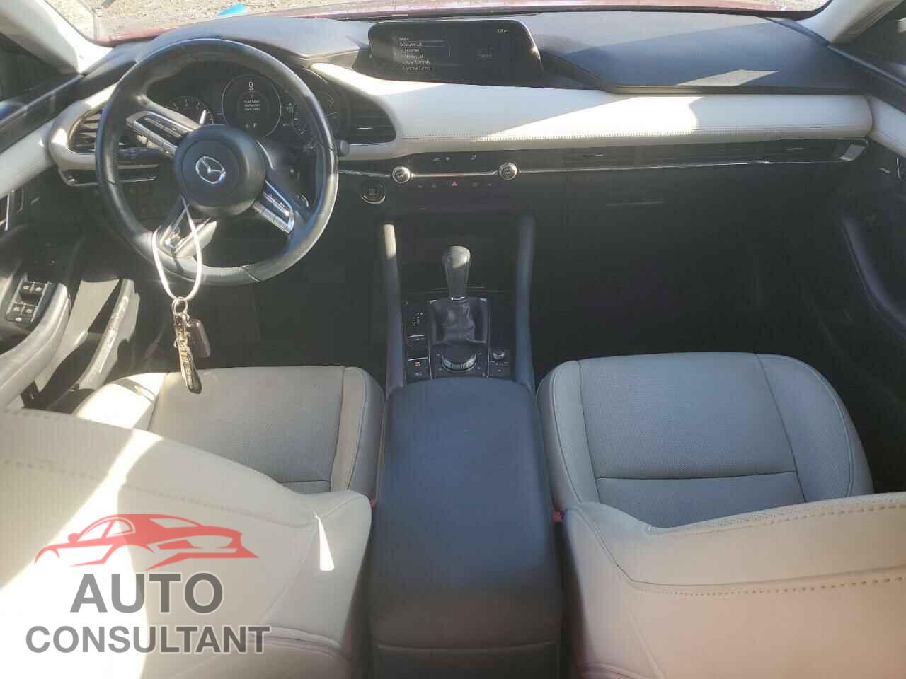 MAZDA 3 2019 - 3MZBPAEM8KM102178