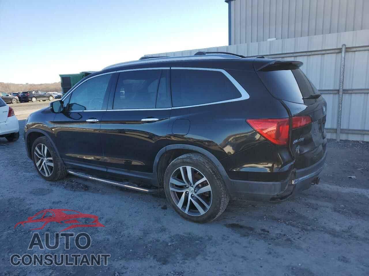 HONDA PILOT 2017 - 5FNYF6H02HB068807