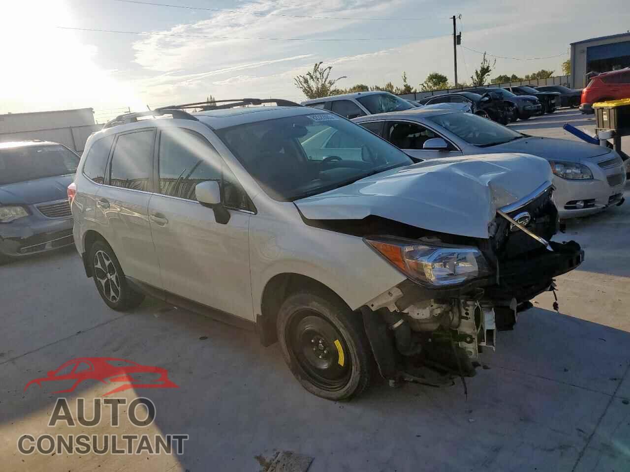 SUBARU FORESTER 2015 - JF2SJGDC5FH588542