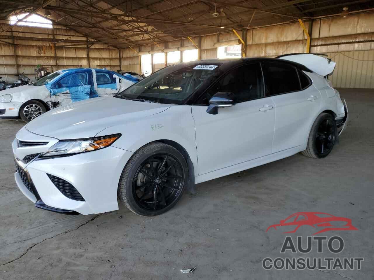 TOYOTA CAMRY 2018 - 4T1BZ1HK7JU005311