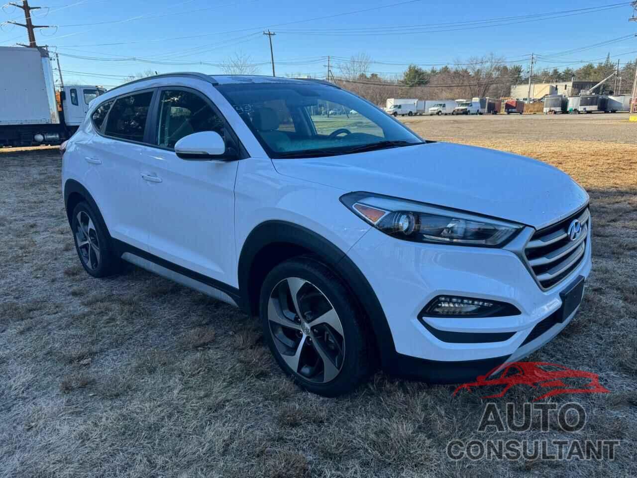 HYUNDAI TUCSON 2017 - KM8J3CA22HU410702