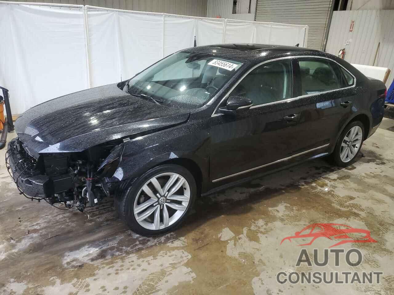 VOLKSWAGEN PASSAT 2017 - 1VWCT7A31HC057482