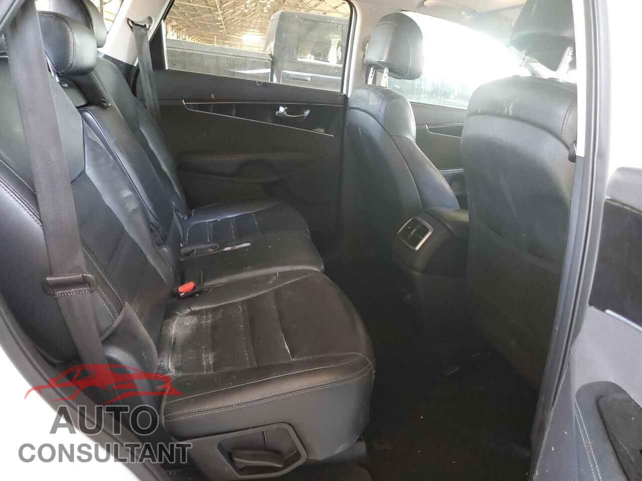 KIA SORENTO 2017 - 5XYPH4A54HG306410
