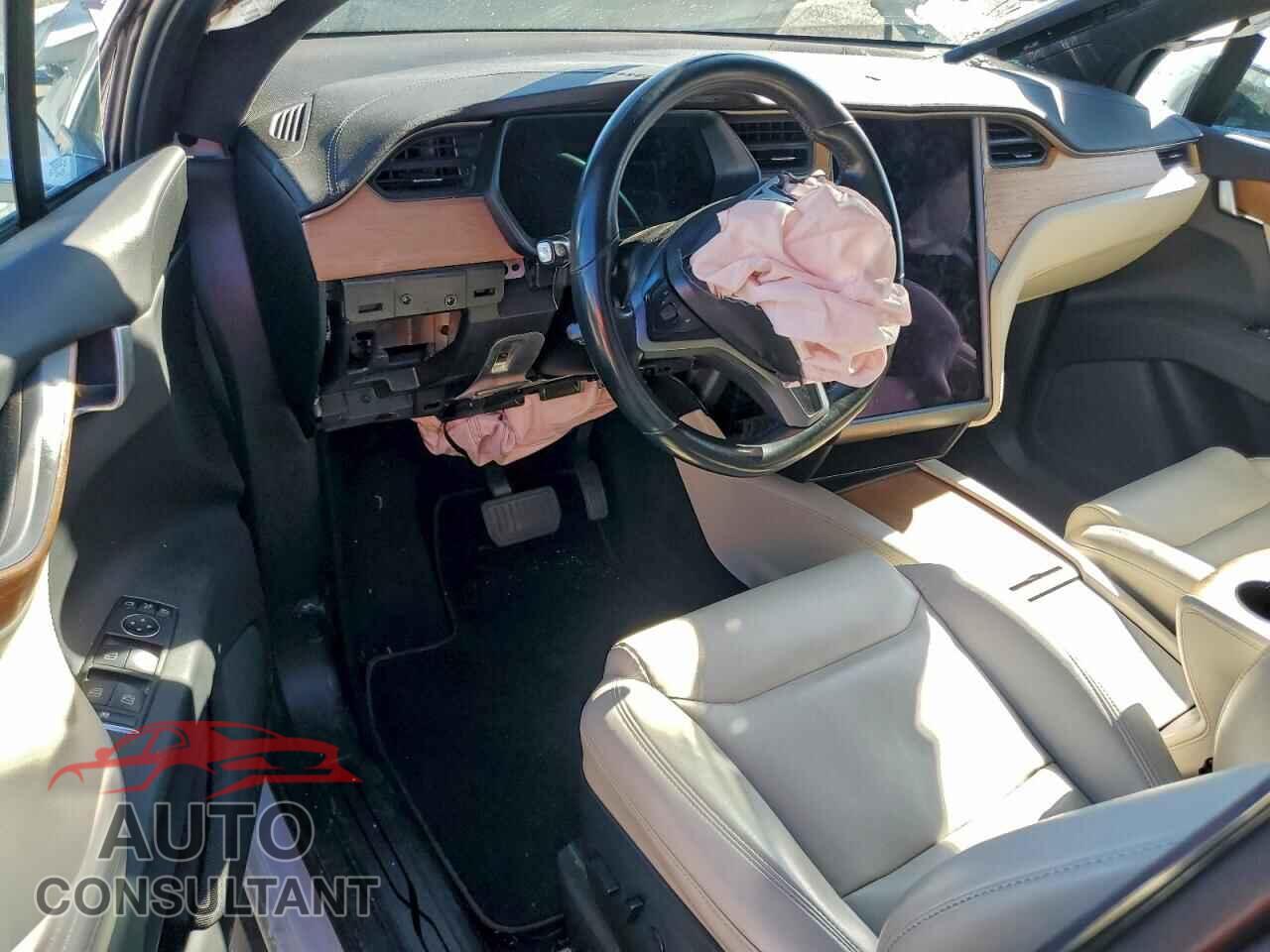 TESLA MODEL X 2020 - 5YJXCAE23LF301809