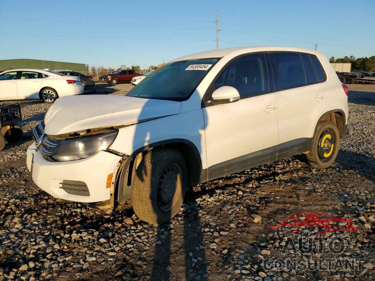 VOLKSWAGEN TIGUAN 2017 - WVGAV7AX2HK045883