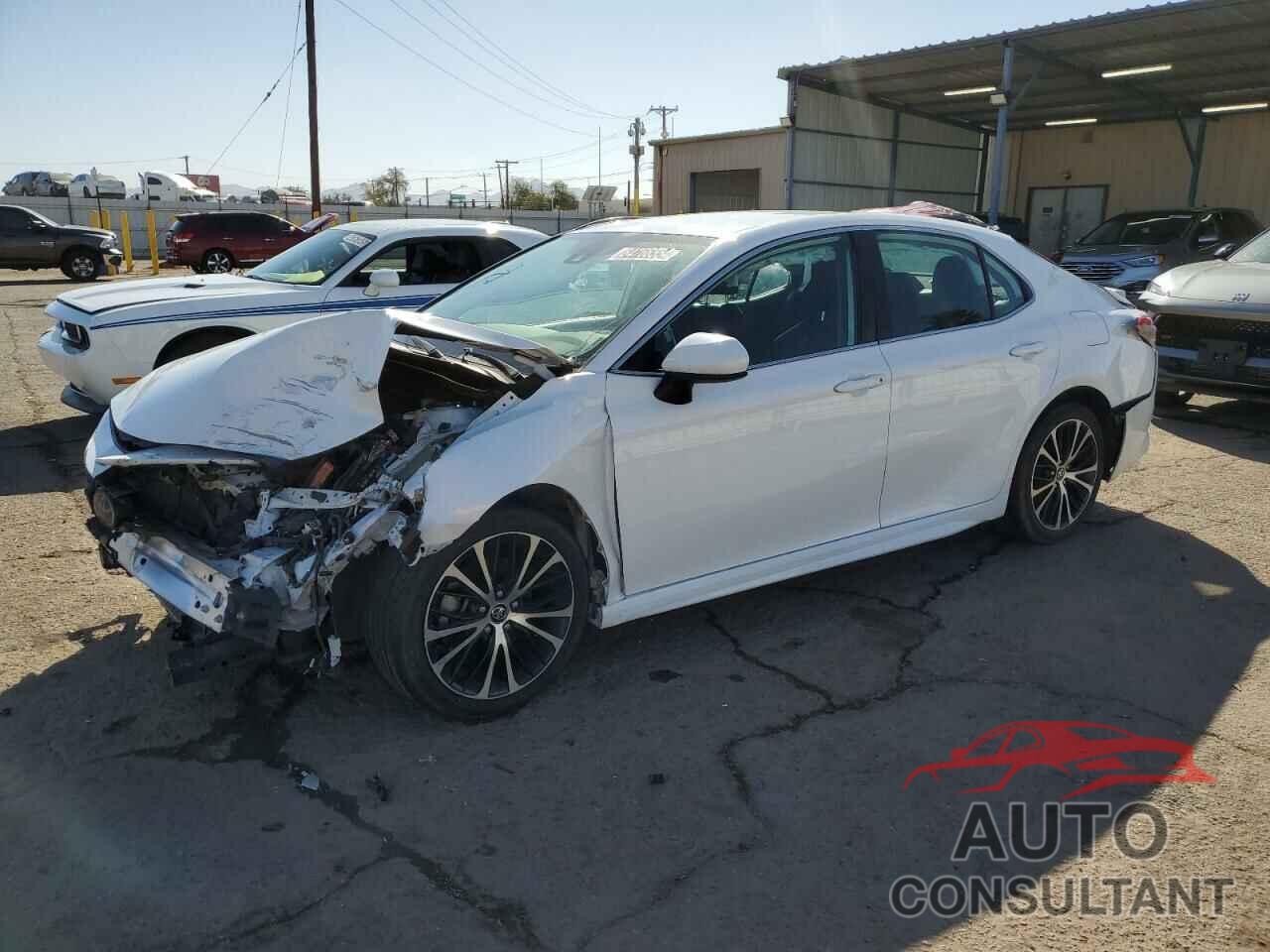 TOYOTA CAMRY 2020 - 4T1G11AK5LU942734
