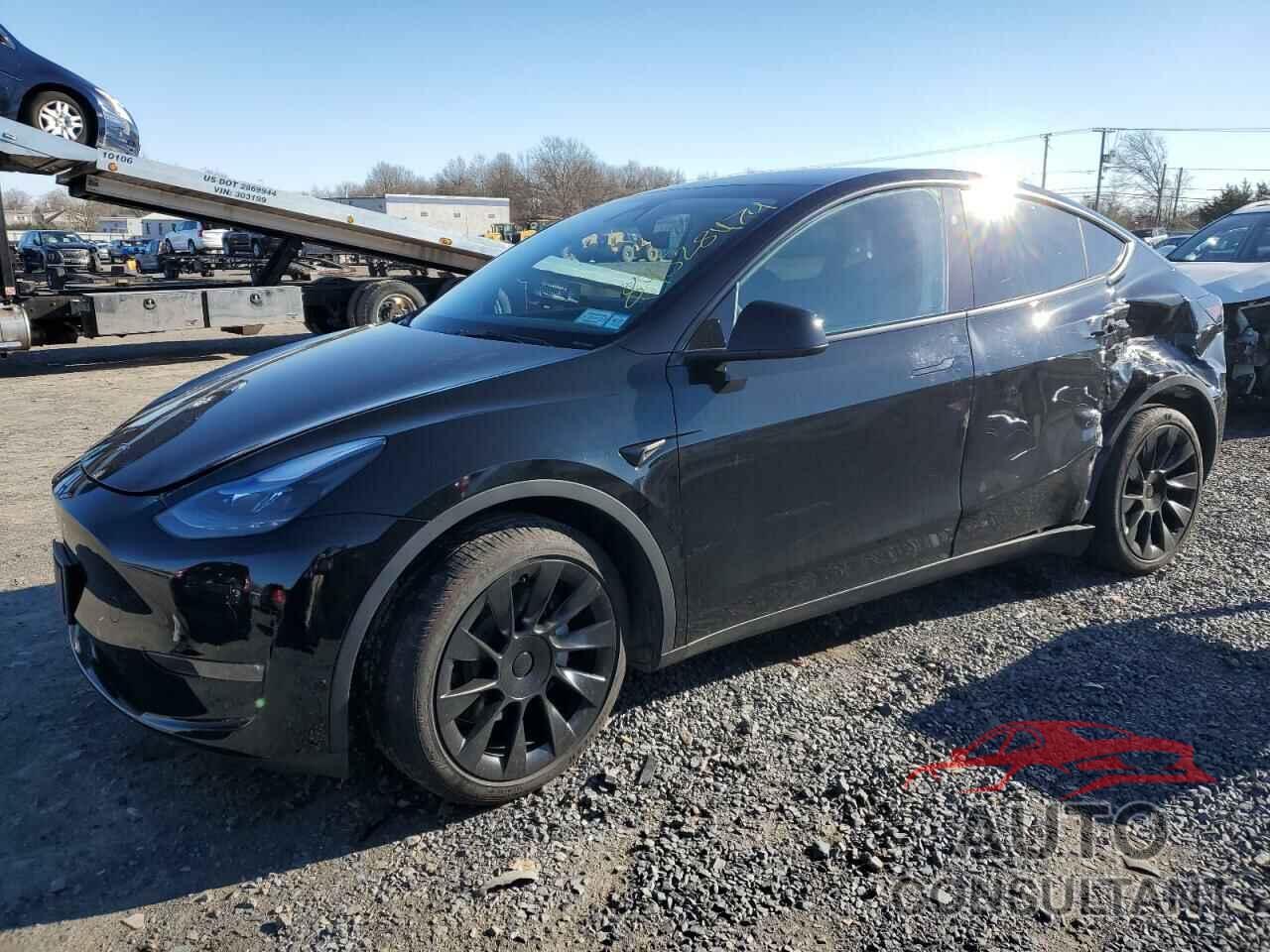 TESLA MODEL Y 2024 - 7SAYGDEE0RA229867