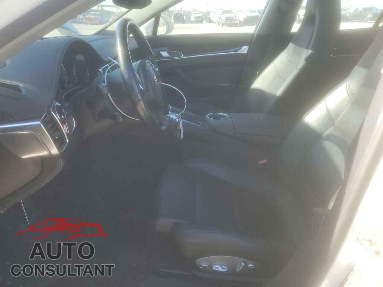 PORSCHE PANAMERA 2014 - WP0AA2A78EL011830