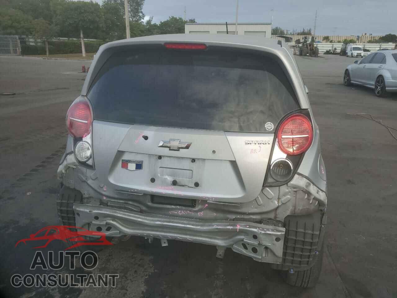 CHEVROLET SPARK 2015 - KL8CD6S96FC732696