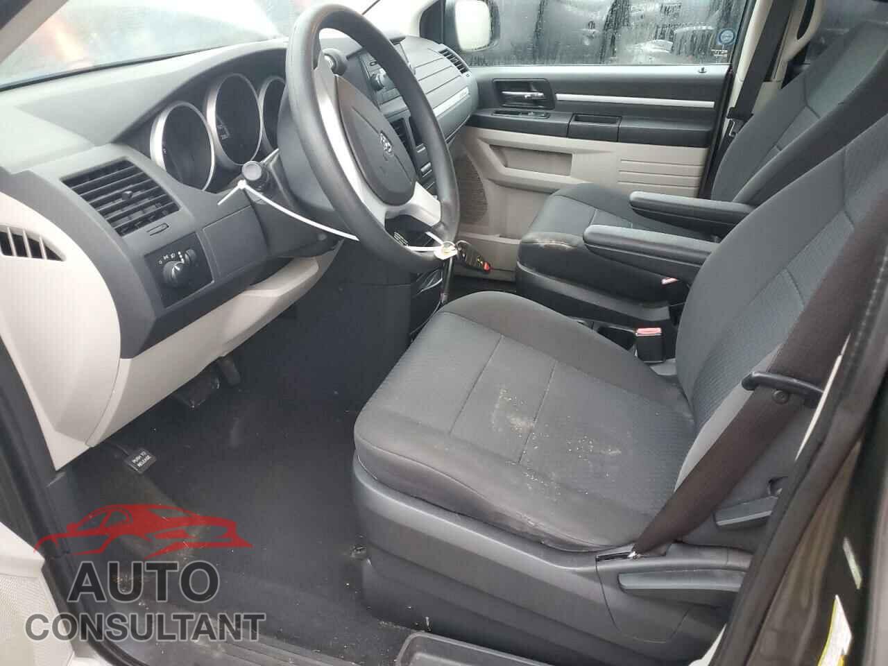 DODGE CARAVAN 2010 - 2D4RN4DE2AR457571