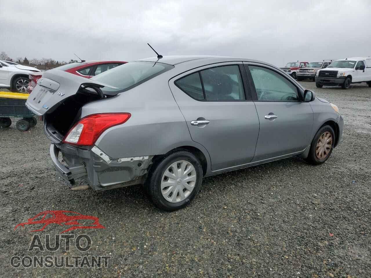 NISSAN VERSA 2012 - 3N1CN7AP8CL837446