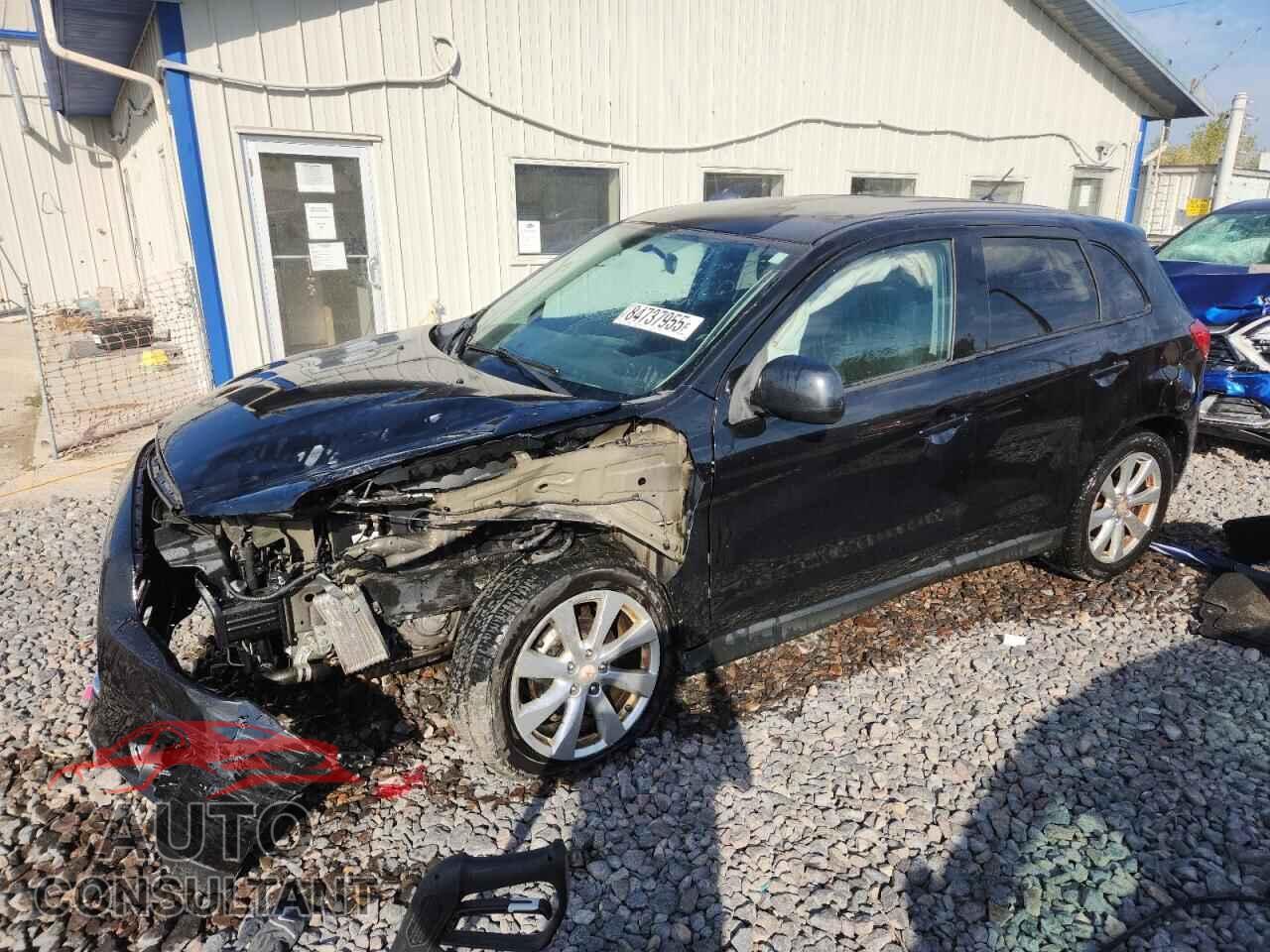MITSUBISHI OUTLANDER 2015 - 4A4AP3AUXFE031201