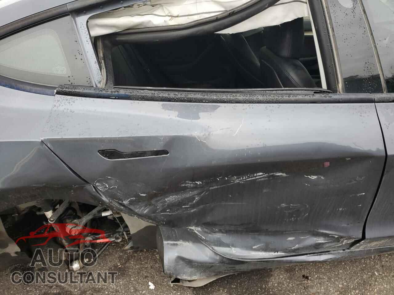 TESLA MODEL 3 2023 - 5YJ3E1EA2PF660798