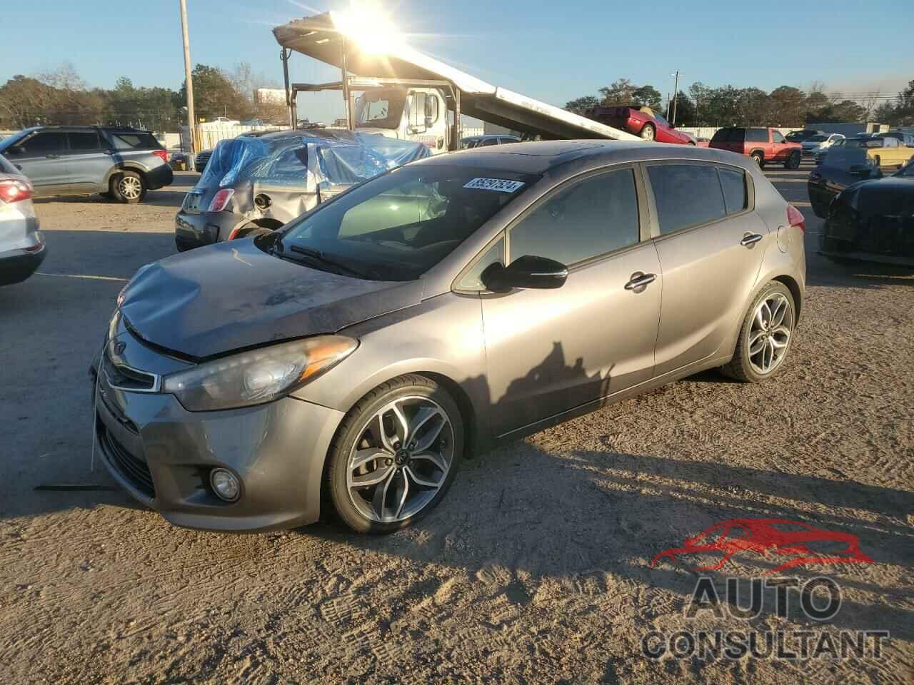 KIA FORTE 2016 - KNAFZ5A37G5496091