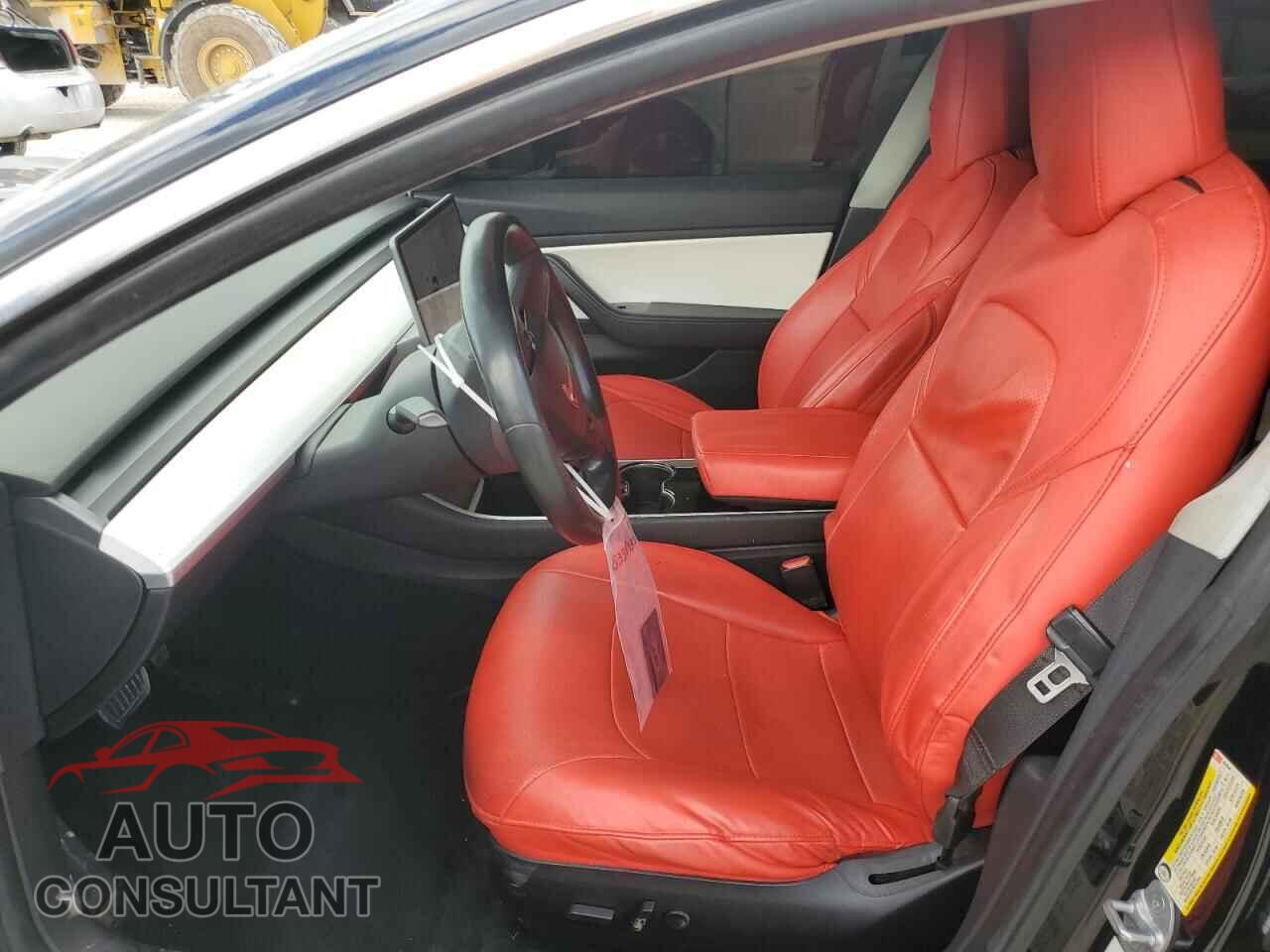TESLA MODEL 3 2019 - 5YJ3E1EA5KF402686