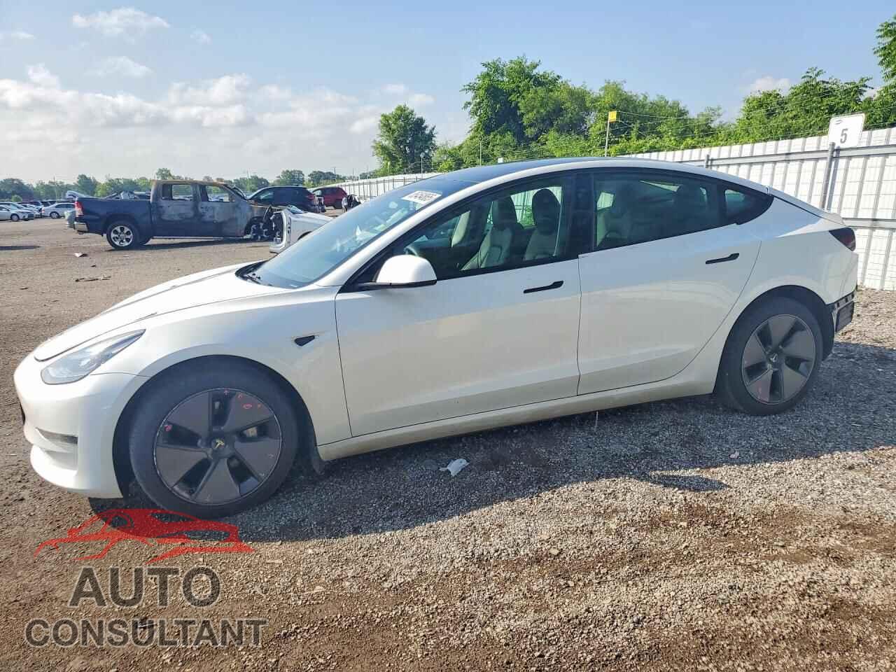 TESLA MODEL 3 2023 - LRW3E1FA5PC875956