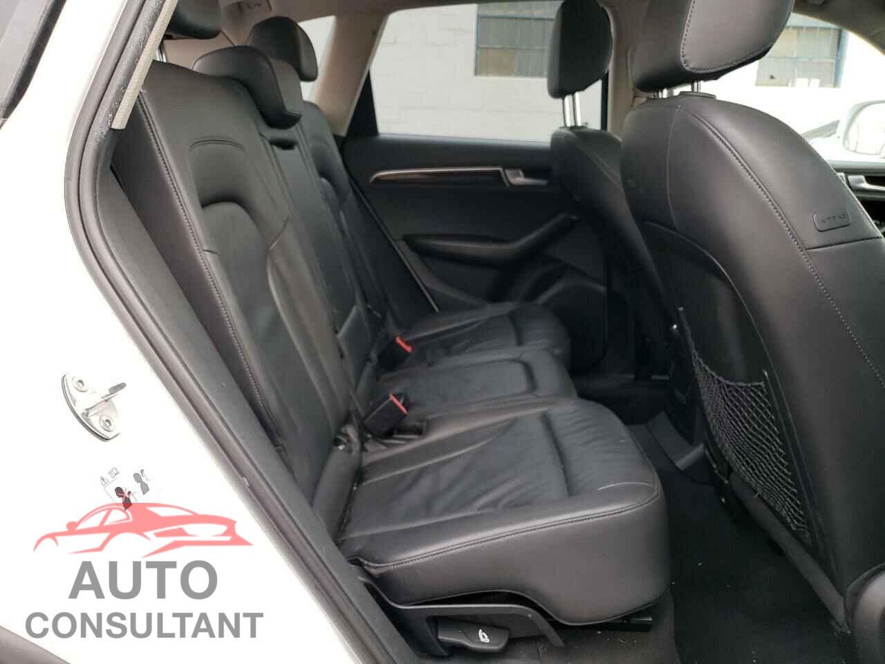 AUDI Q5 2011 - WA1CFAFP6BA007631