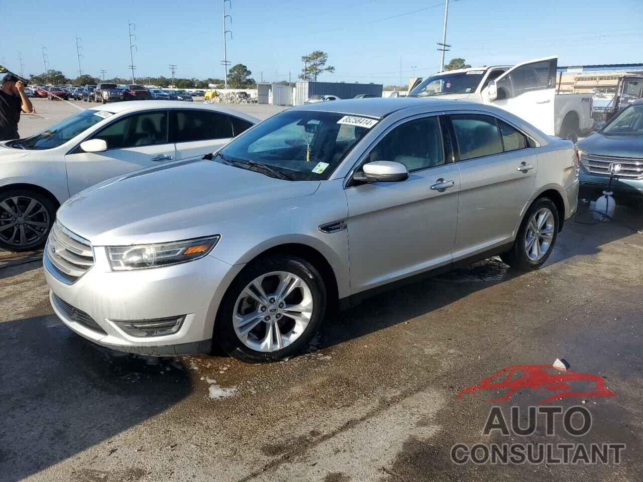 FORD TAURUS 2015 - 1FAHP2E88FG174221