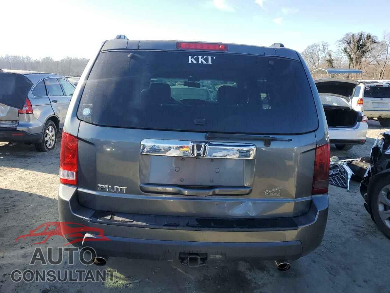 HONDA PILOT 2011 - 5FNYF3H58BB038325