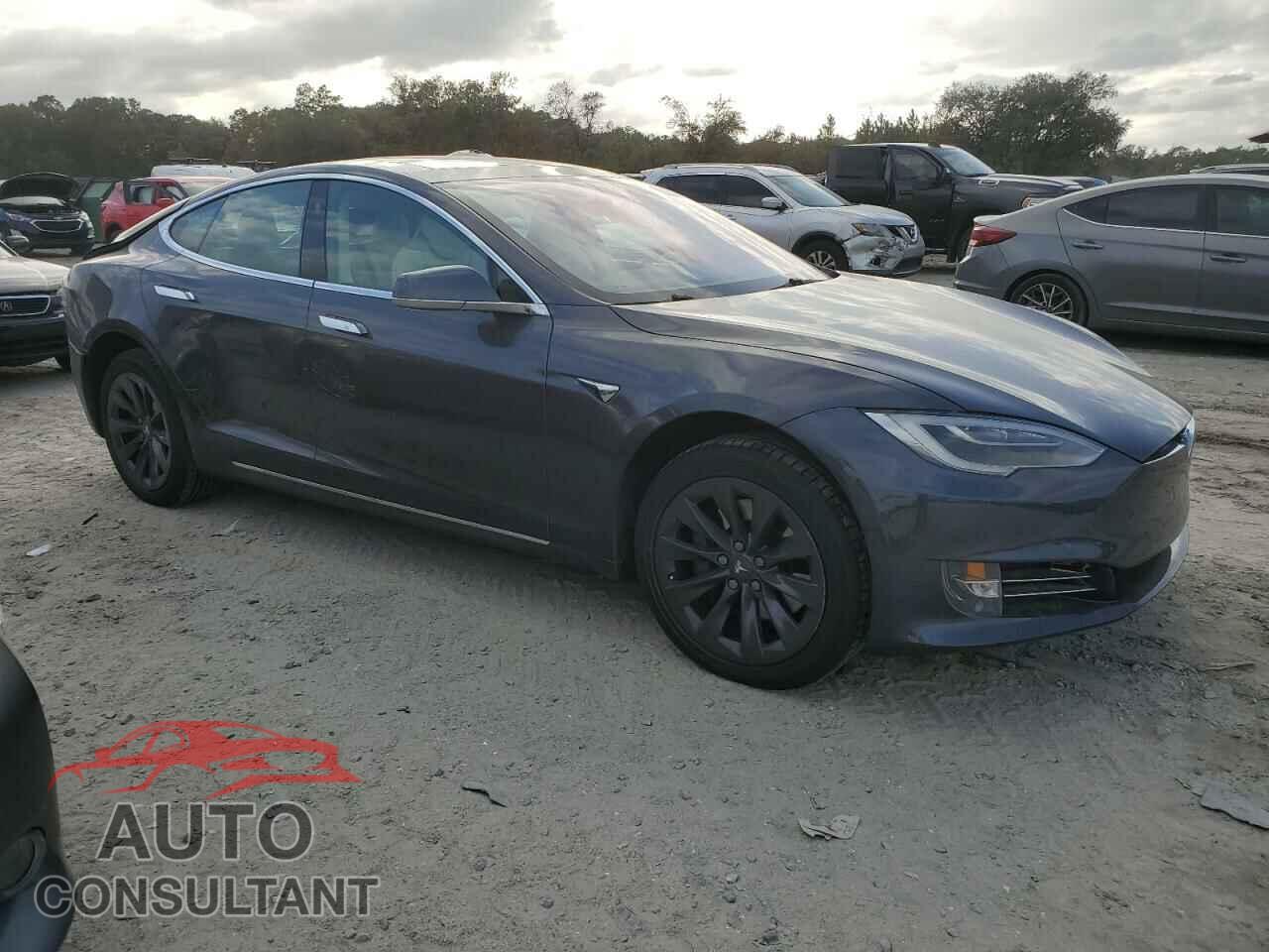 TESLA MODEL S 2018 - 5YJSA1E25JF286498