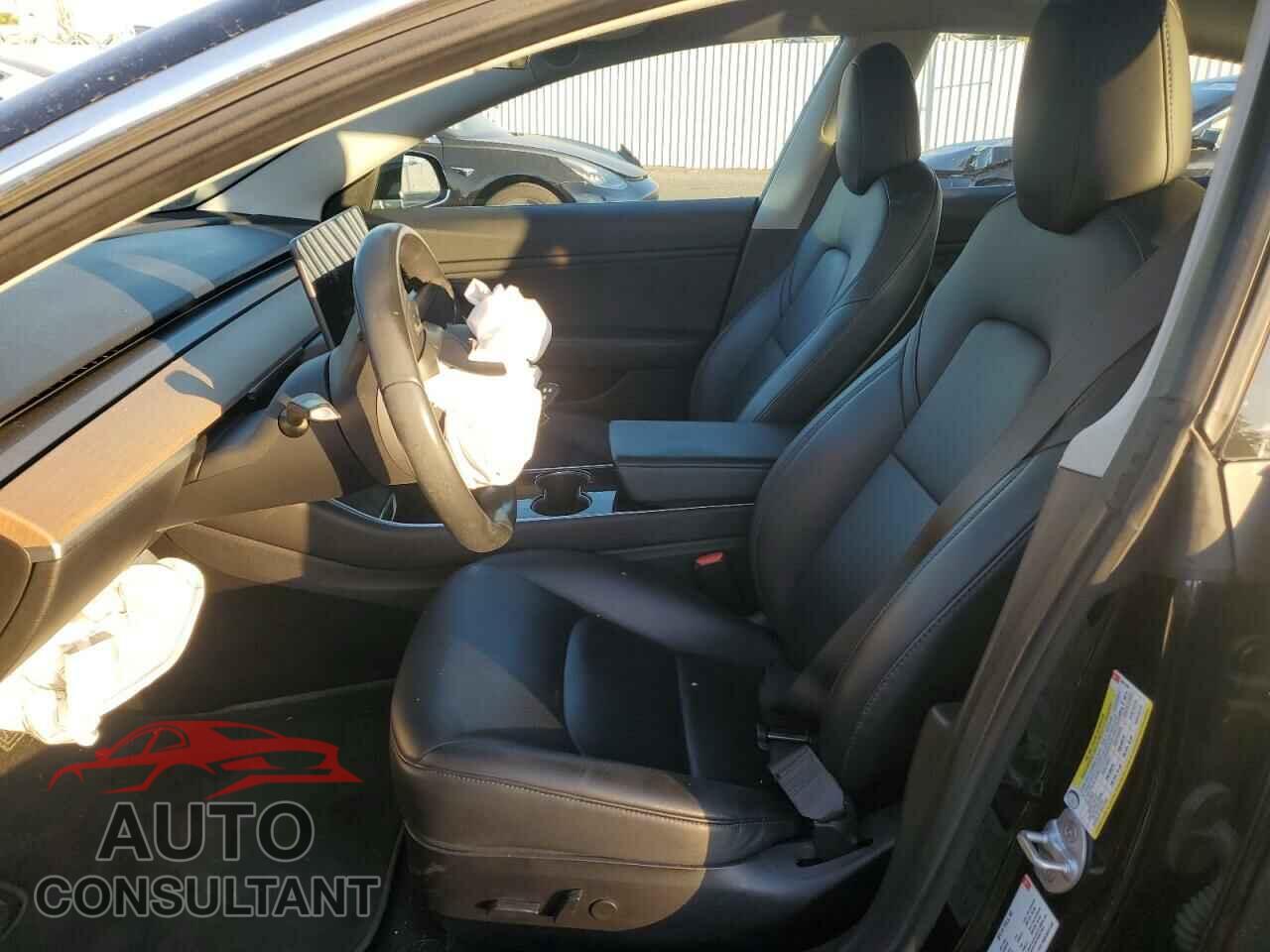 TESLA MODEL 3 2018 - 5YJ3E1EA9JF061209