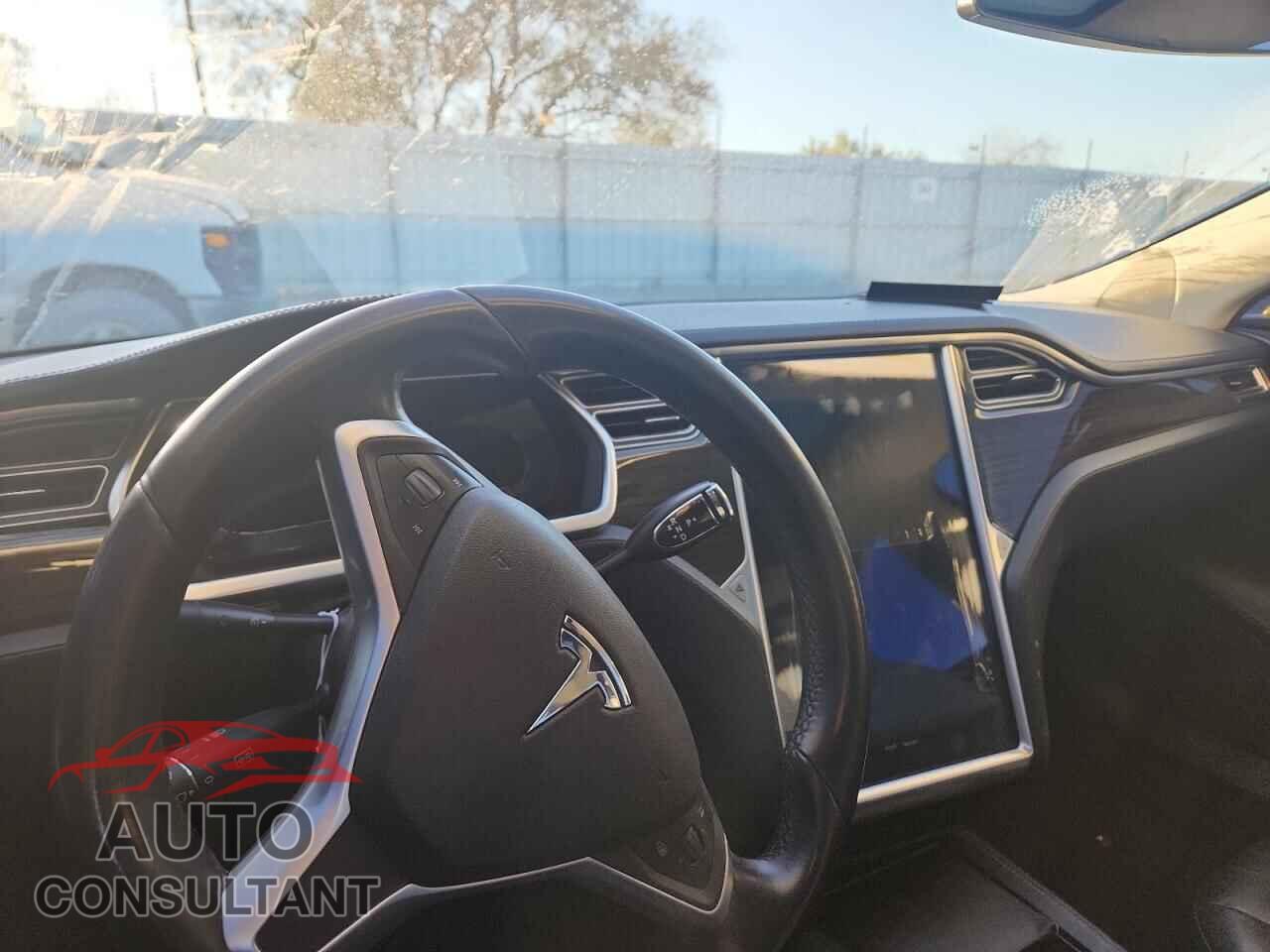 TESLA MODEL S 2014 - 5YJSA1H13EFP32298