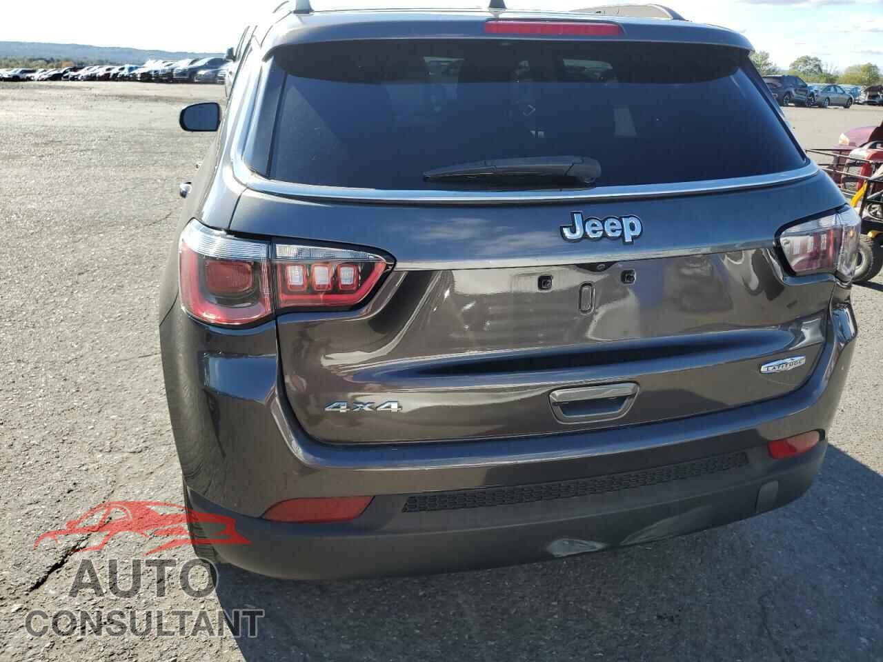 JEEP COMPASS 2018 - 3C4NJDBB1JT345227