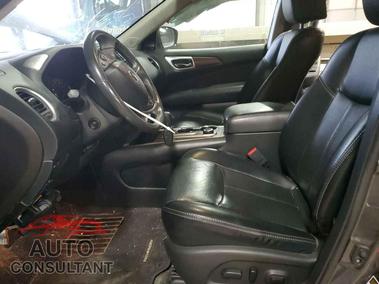NISSAN PATHFINDER 2017 - 5N1DR2MM4HC622820