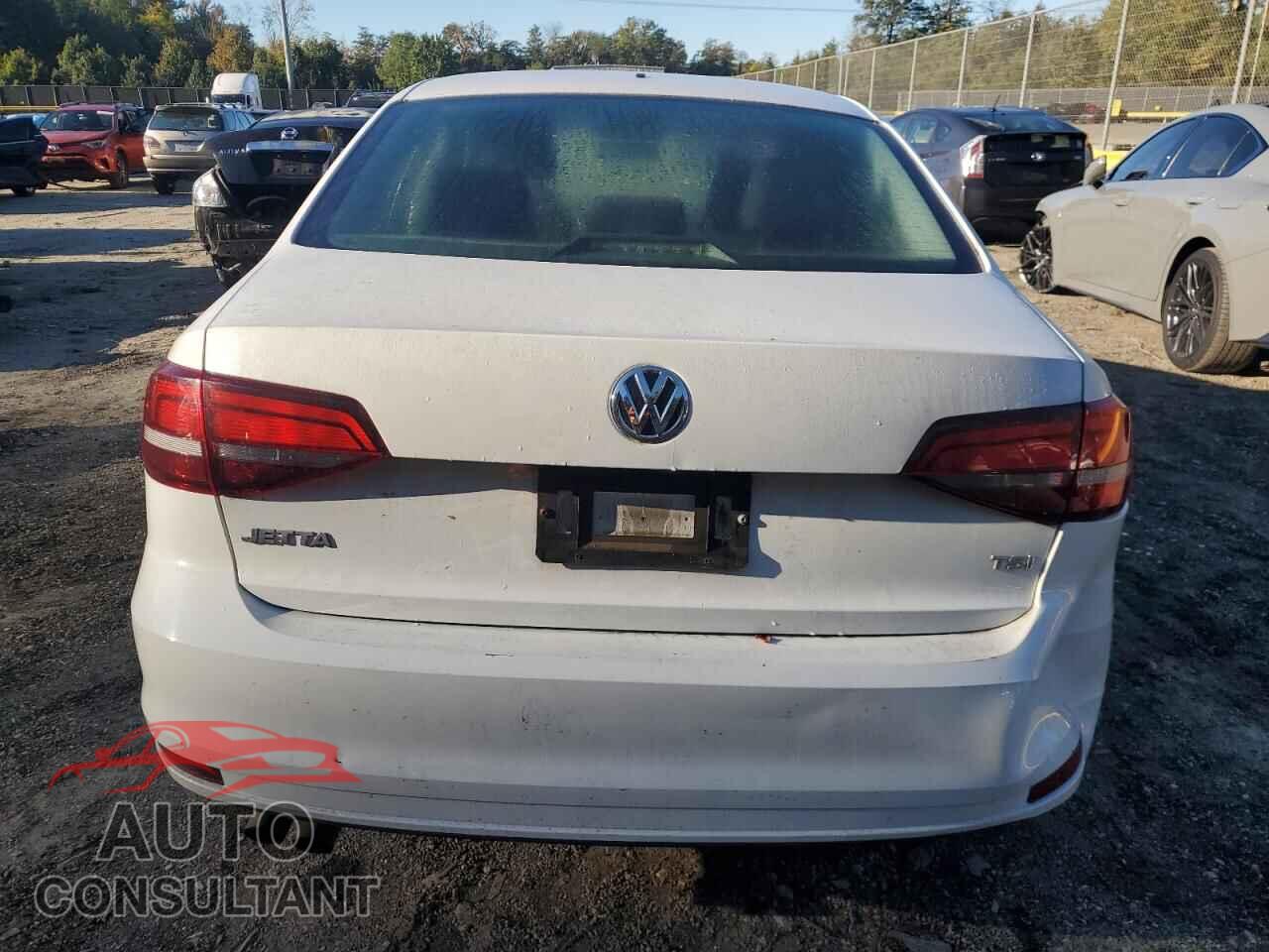 VOLKSWAGEN JETTA 2017 - 3VW2B7AJ7HM338942
