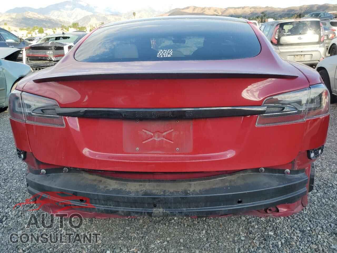 TESLA MODEL S 2021 - 5YJSA1E68MF441553