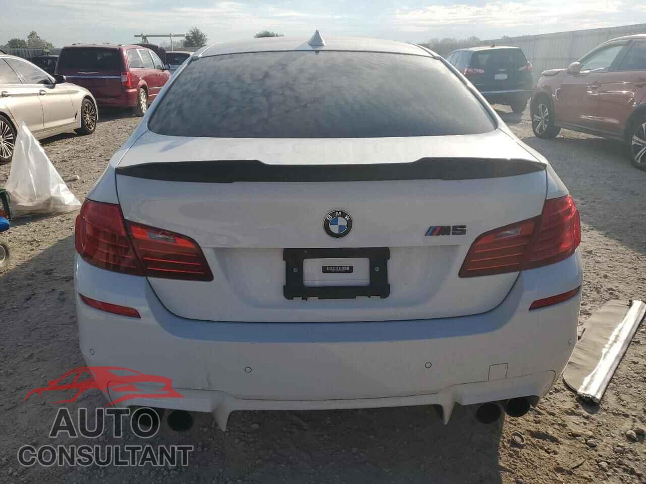 BMW M5 2014 - WBSFV9C59ED593244