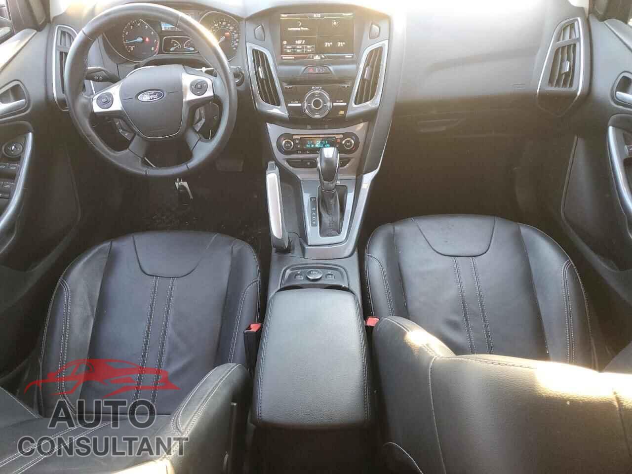 FORD FOCUS 2012 - 1FAHP3N23CL361922