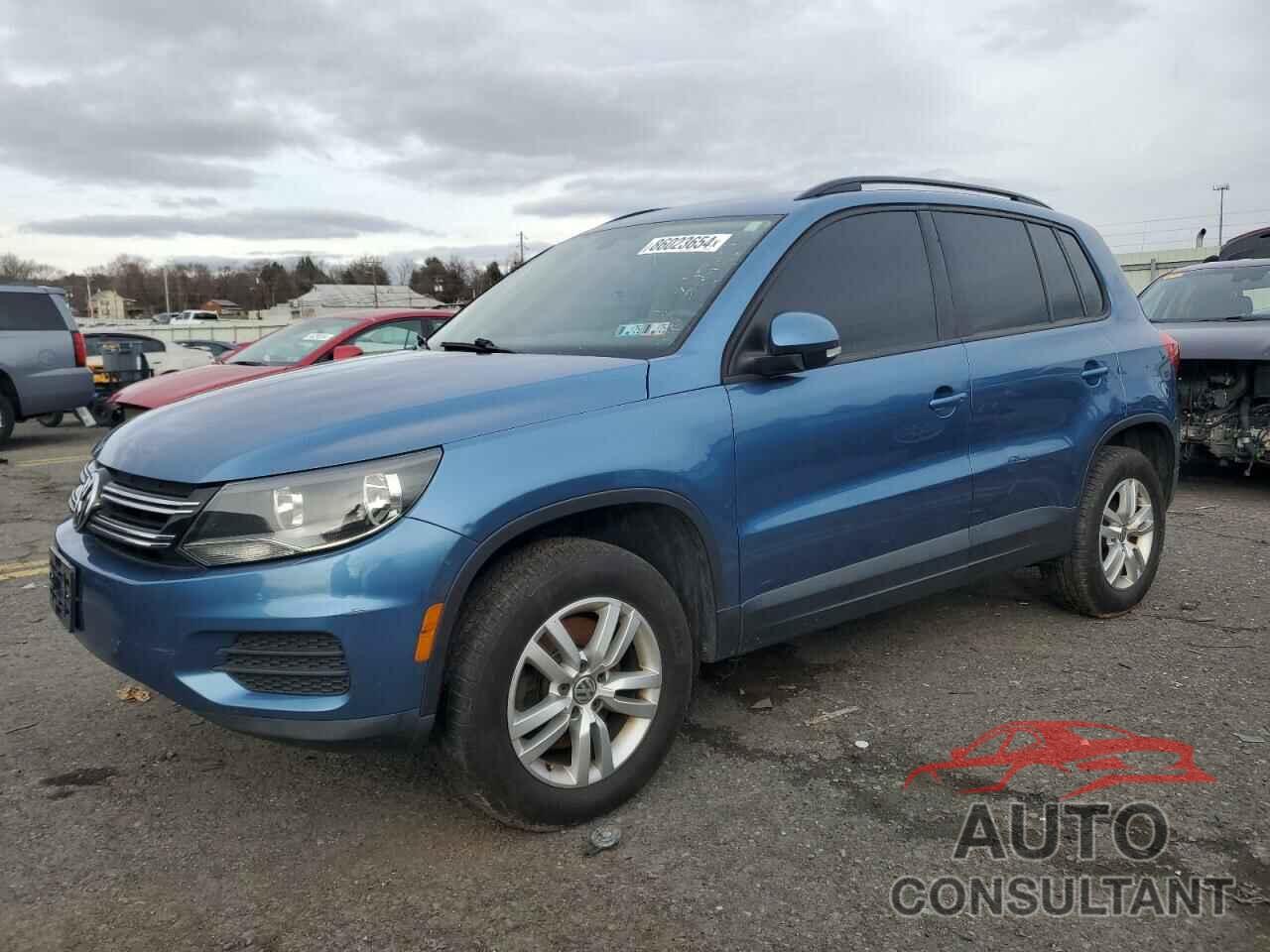 VOLKSWAGEN TIGUAN 2017 - WVGAV7AX2HK009353