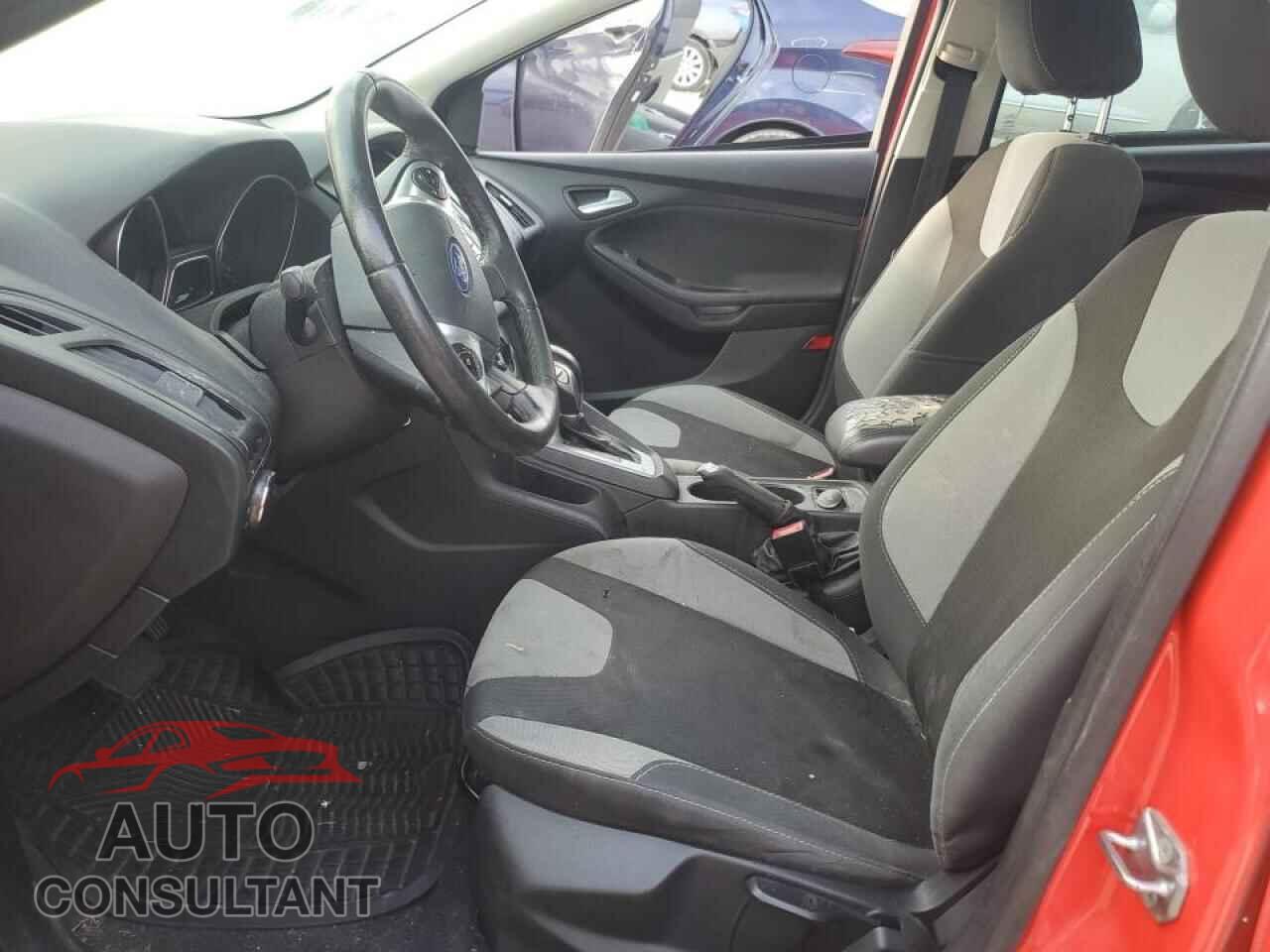 FORD FOCUS 2014 - 1FADP3F21EL381067