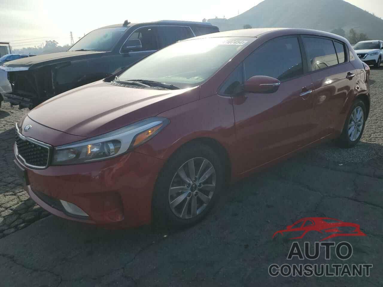 KIA FORTE 2017 - KNAFK5A81H5679813