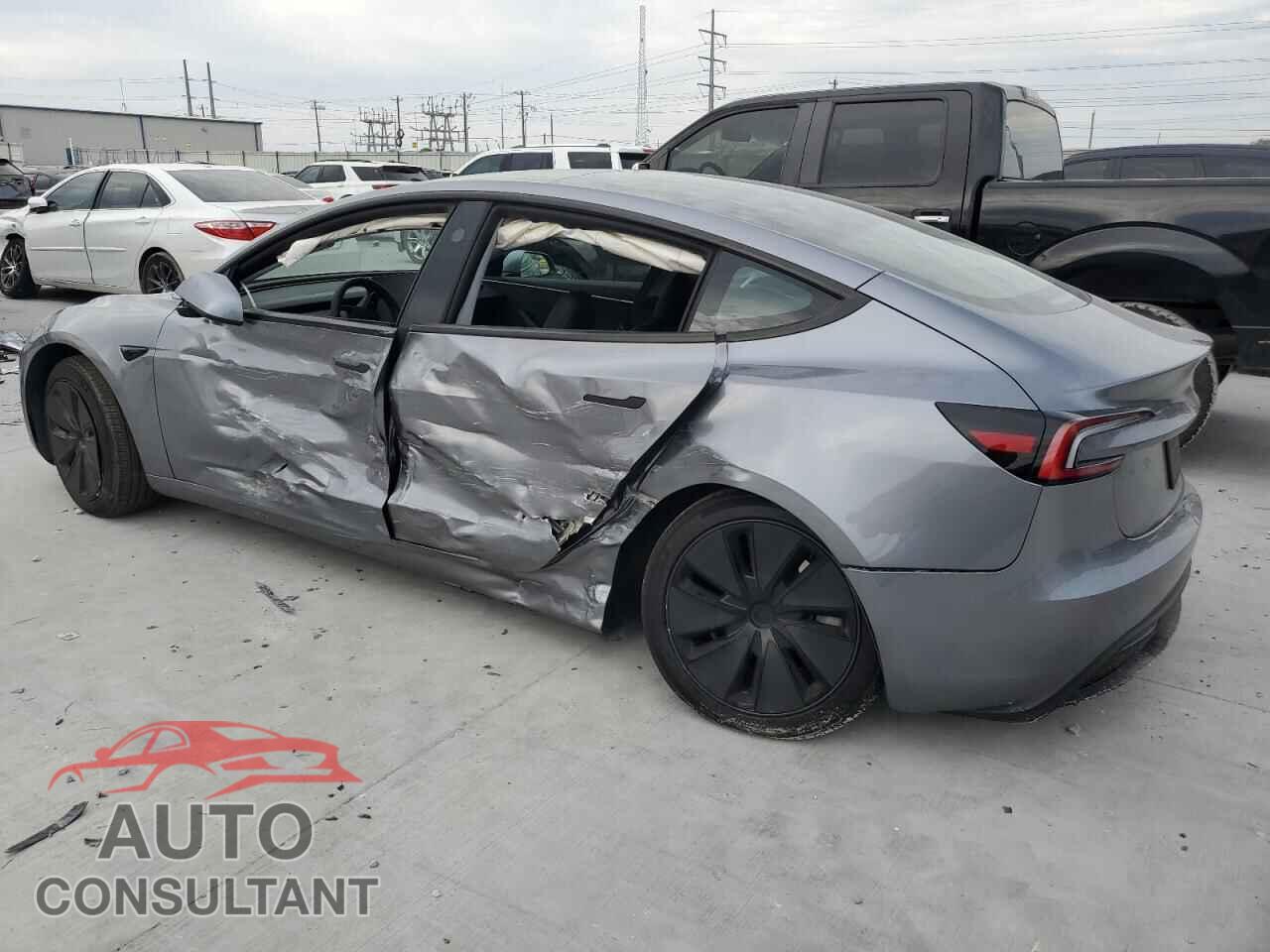 TESLA MODEL 3 2025 - 5YJ3E1EB1SF927964