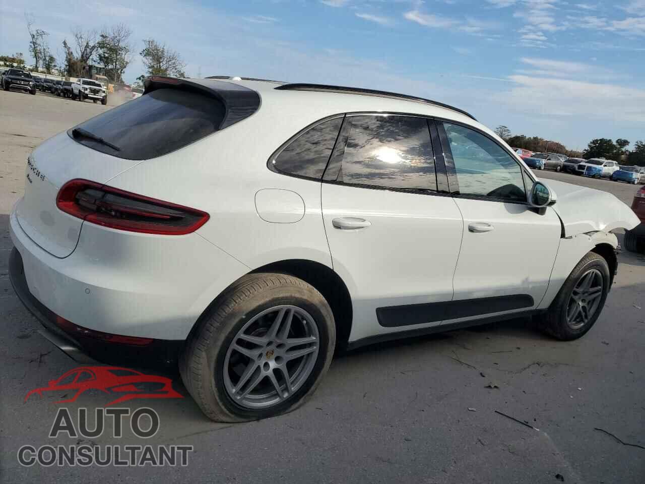 PORSCHE MACAN 2018 - WP1AA2A50JLB17700