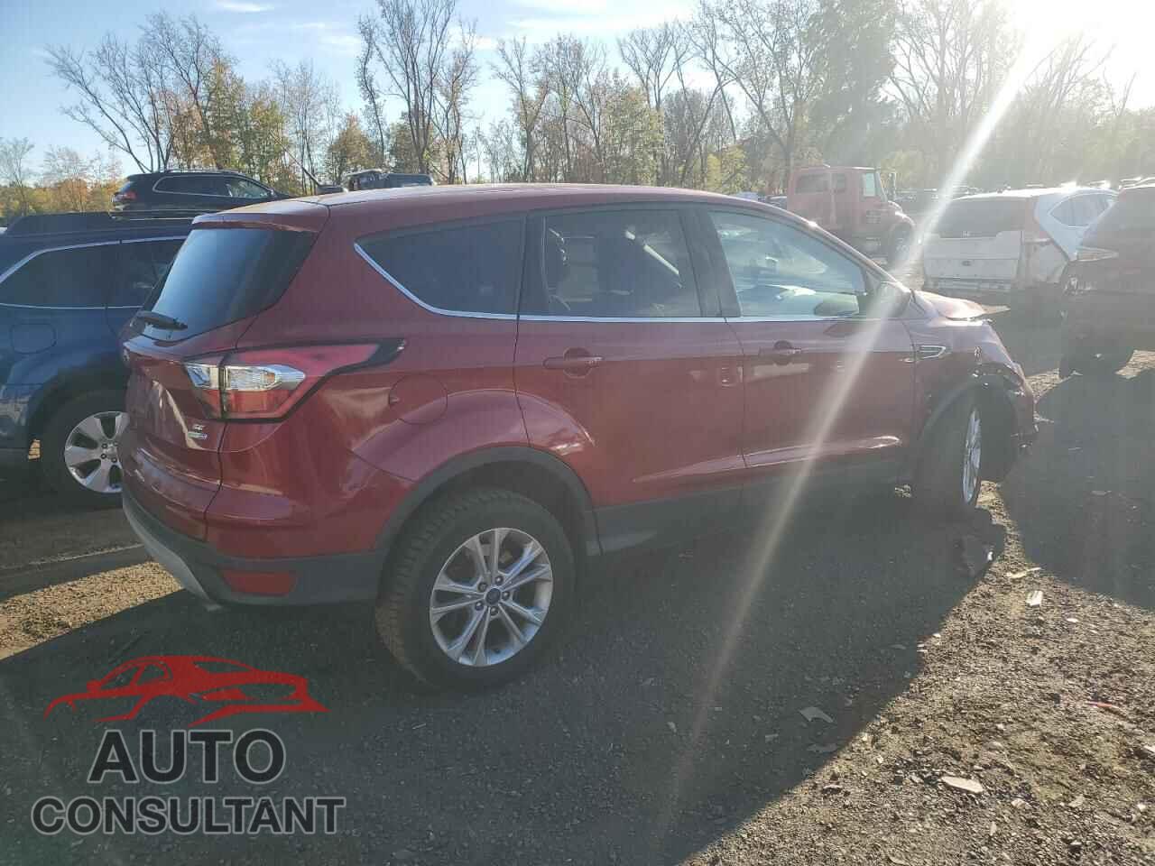 FORD ESCAPE 2017 - 1FMCU9G97HUE28237