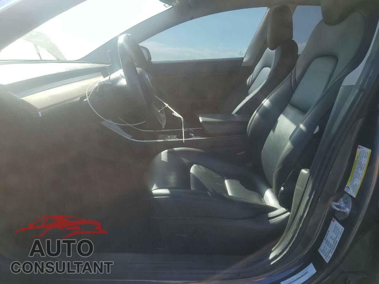 TESLA MODEL 3 2018 - 5YJ3E1EA2JF043070