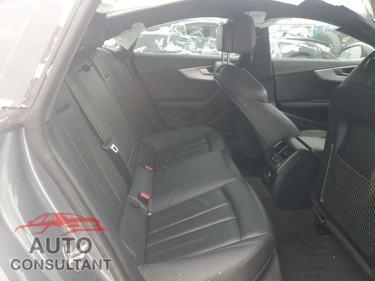 AUDI A5 2018 - WAUENCF54JA005433