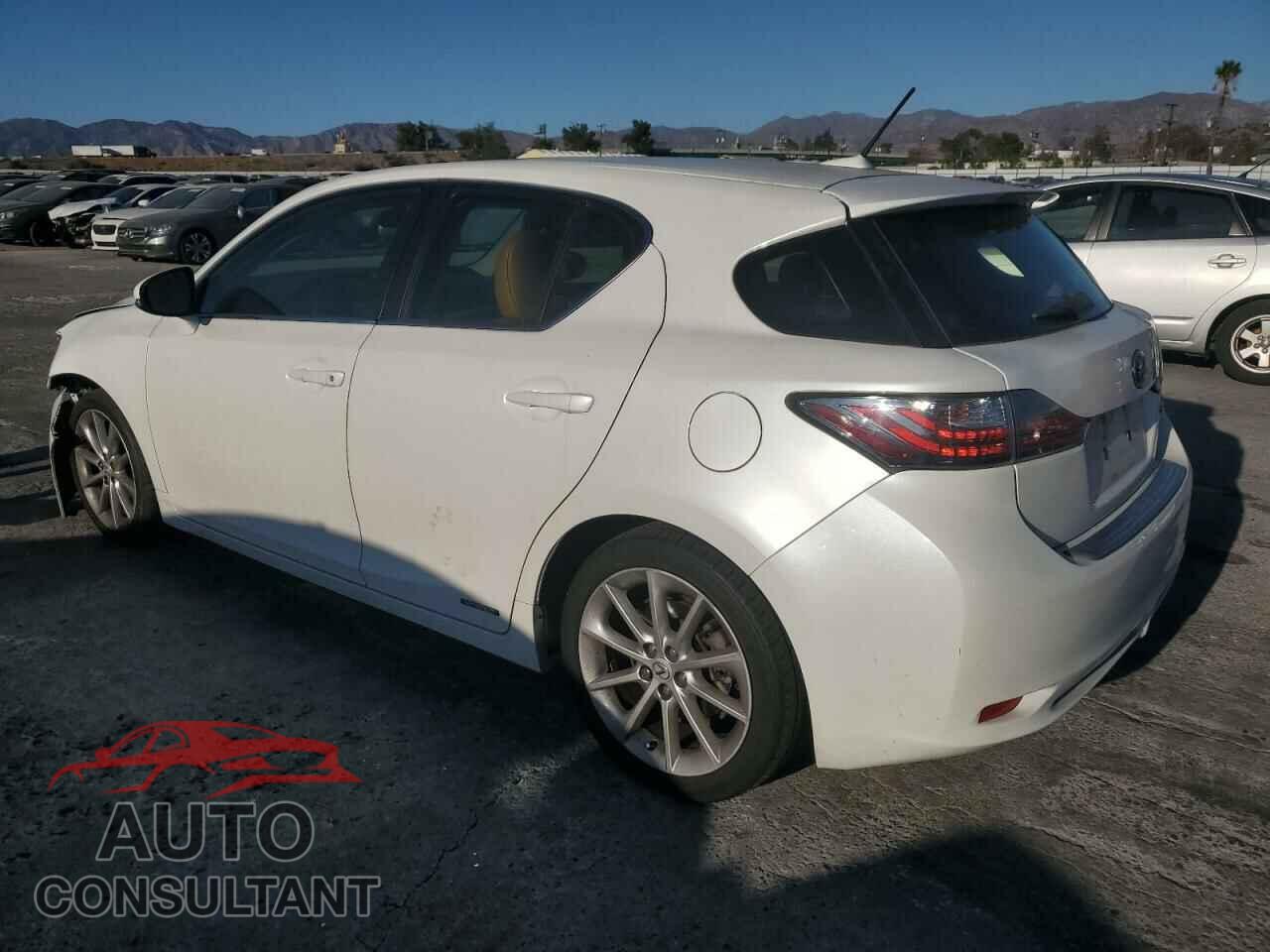 LEXUS CT 200 2013 - JTHKD5BH1D2158725