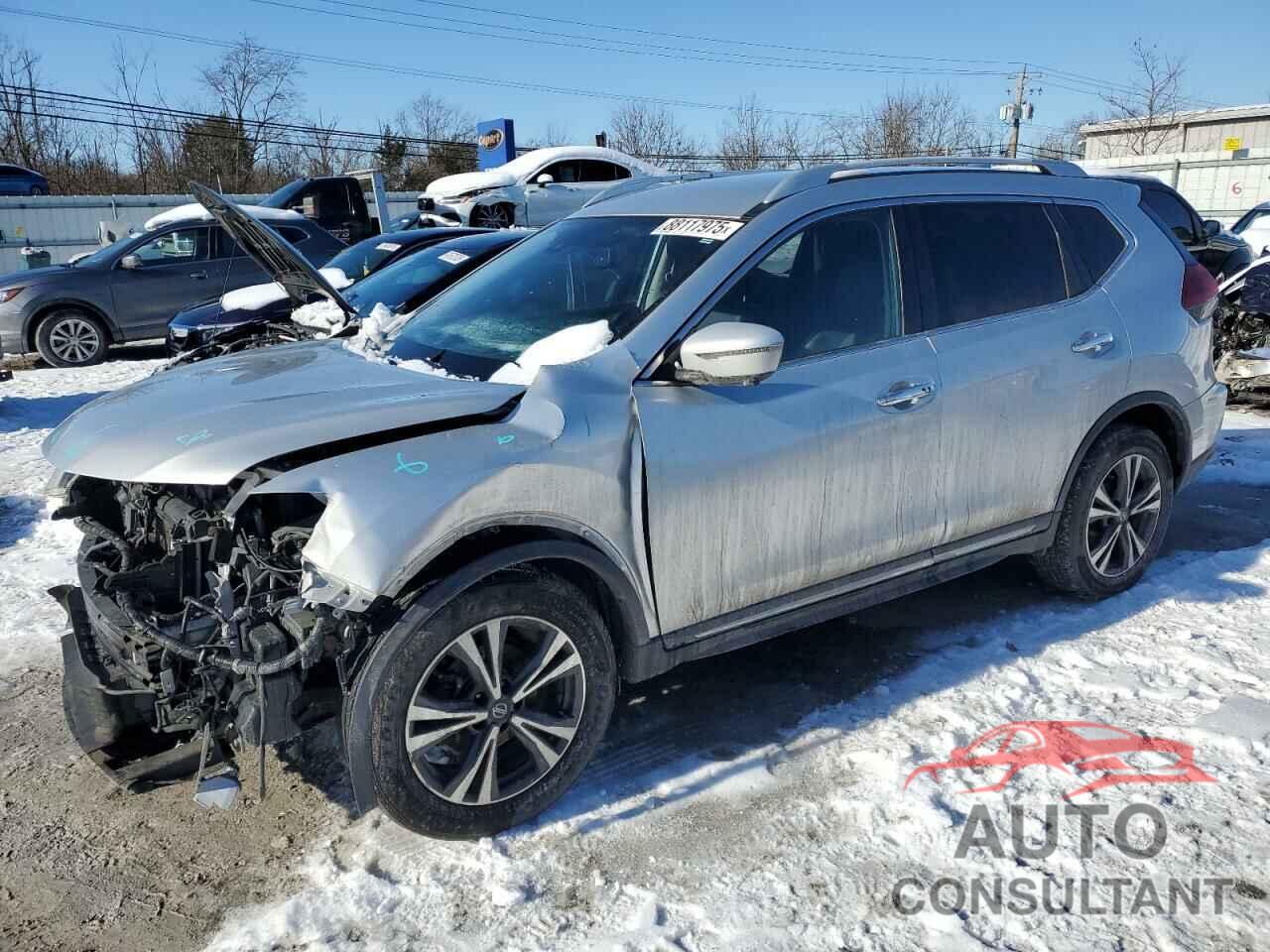 NISSAN ROGUE 2018 - JN8AT2MV2JW318394