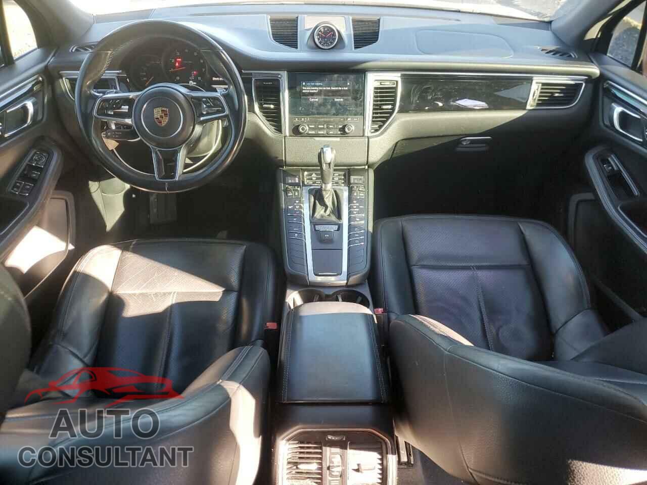 PORSCHE MACAN 2017 - WP1AA2A51HLB01838