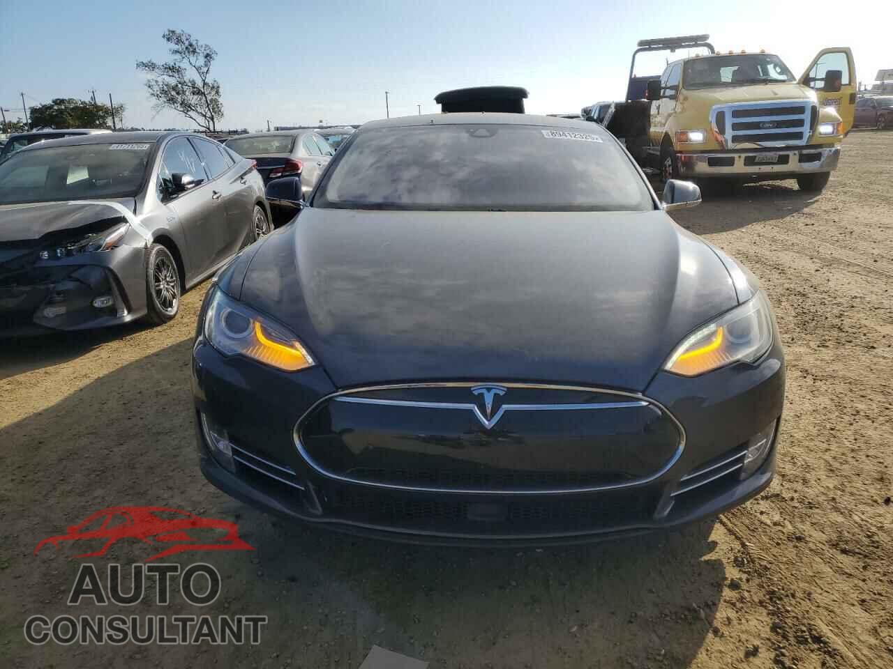 TESLA MODEL S 2014 - 5YJSA1S12EFP66192